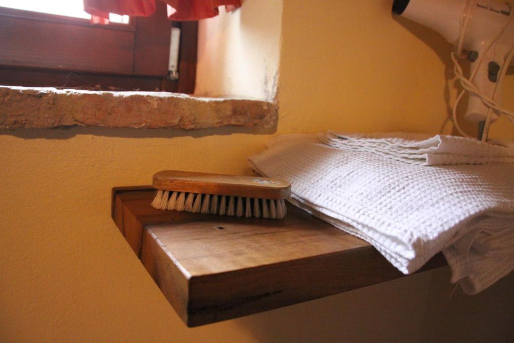 Girfalco Country House Bed & Breakfast Urbino Room photo