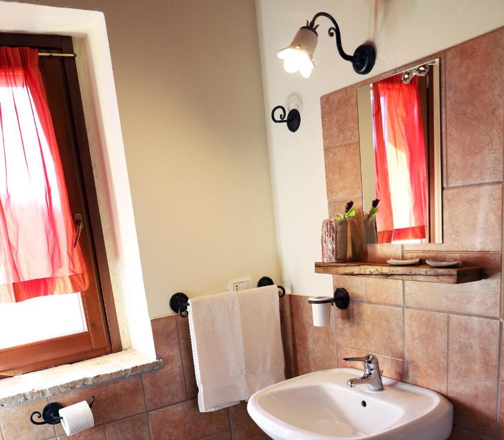 Girfalco Country House Bed & Breakfast Urbino Exterior photo